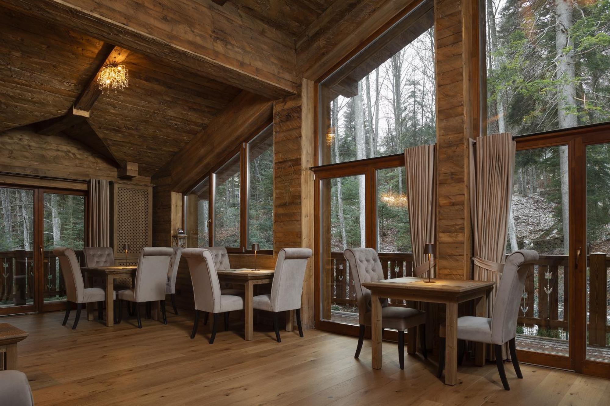 Chalet Royal Sinaia Exteriör bild